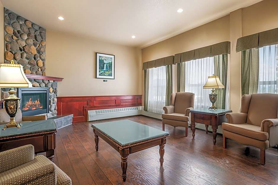 Grande Cache Inn & Suites