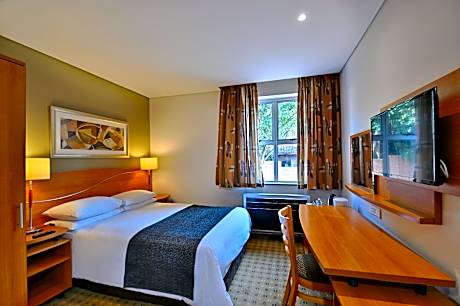 Double Bed Non-Smoking