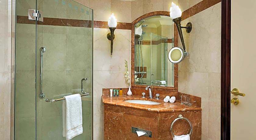 Habtoor Metropolitan Palace Hotel