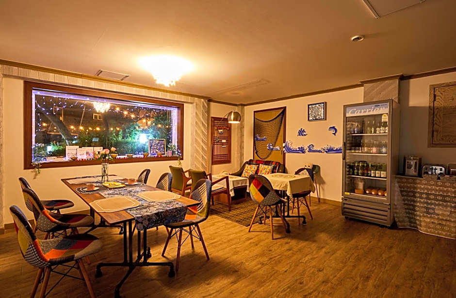 Buan Tree California Hotel