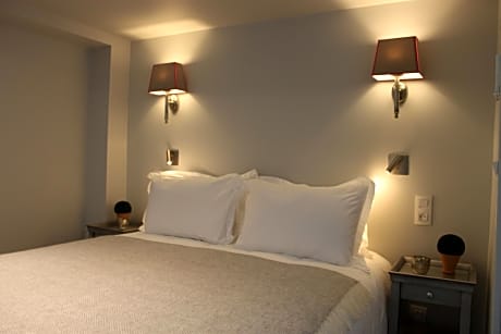 Two Connecting Classic Double Rooms