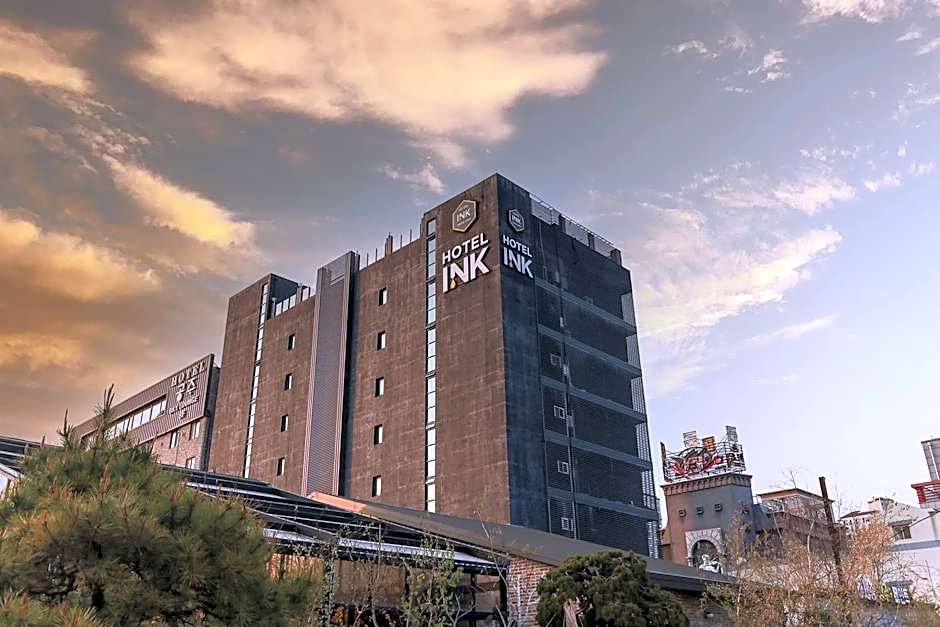 Gongju Ink Hotel