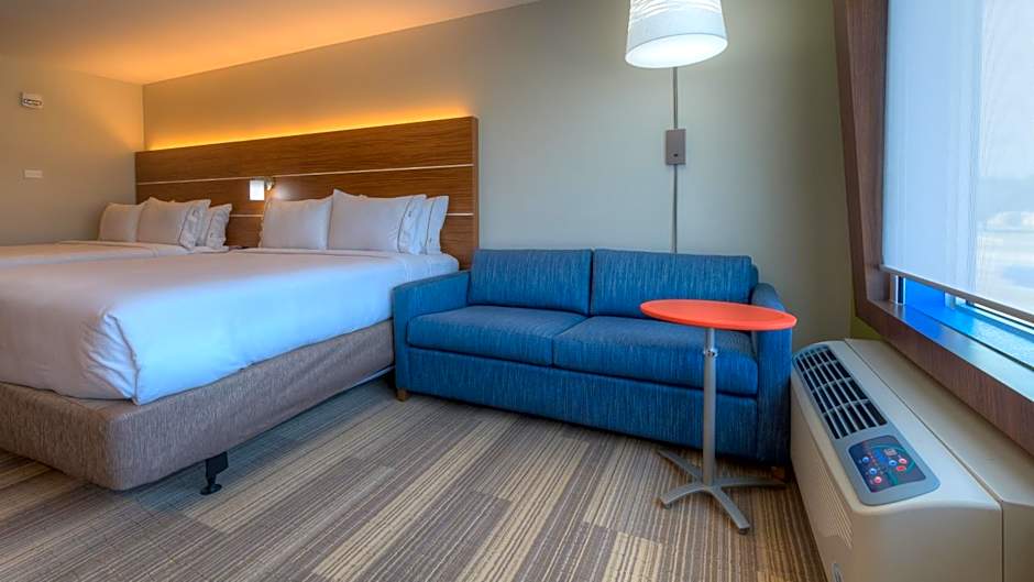 Holiday Inn Express & Suites Tulsa Midtown By IHG