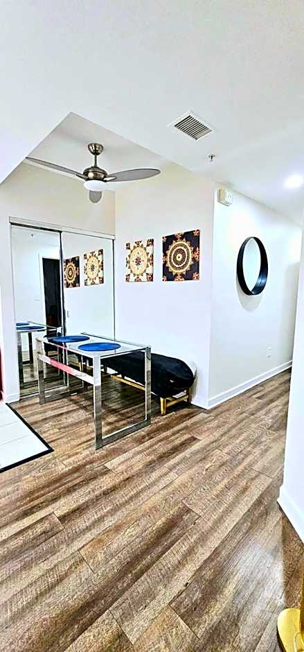 Del Rey Apartment Homes