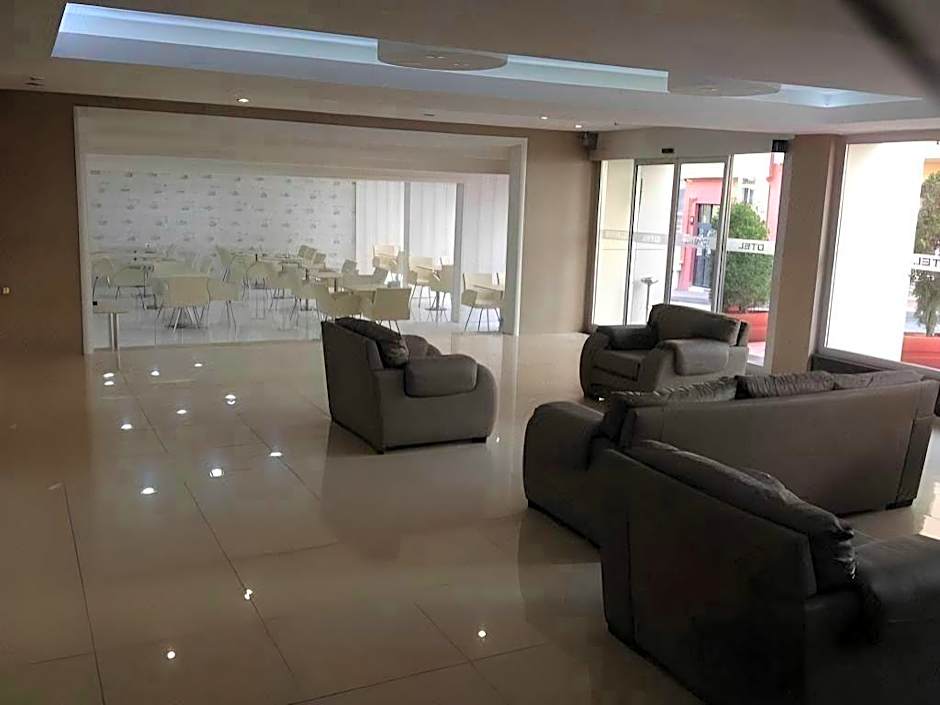 Cinas Hotel