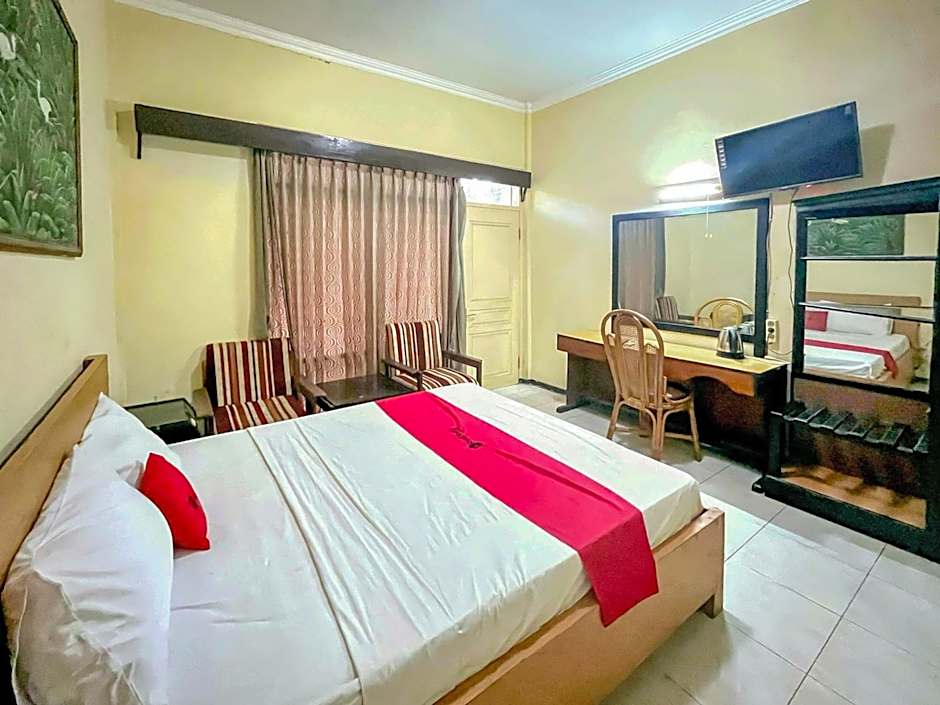 RedDoorz at Hotel Tampiarto Probolinggo Jawa Timur