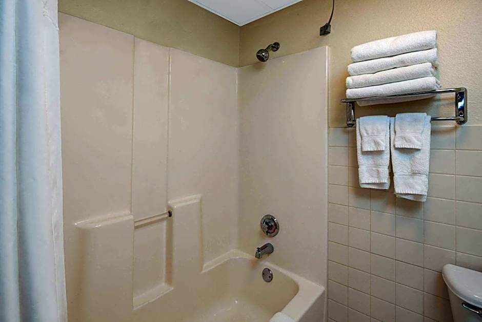 AmericInn by Wyndham Northfield