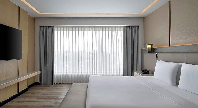 Courtyard by Marriott Mumbai International Airport