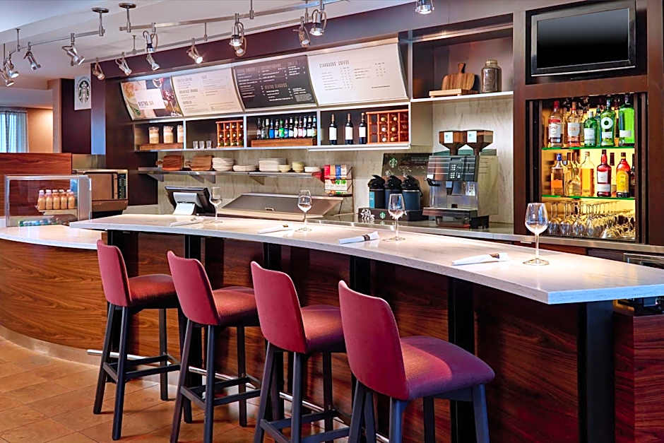 Courtyard by Marriott Atlanta Executive Park/Emory