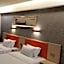 7 Days Premium Jingjiang Fuhai New World Automobile Terminal Branch