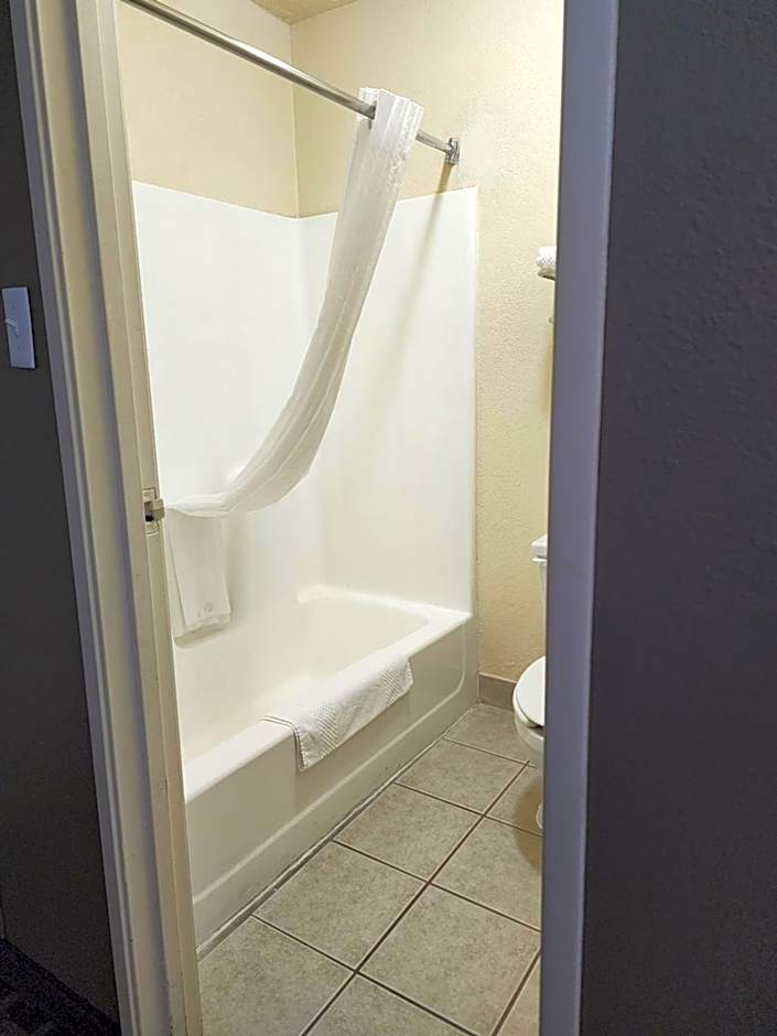 Quality Inn I-70 at Wanamaker