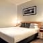 ibis Melbourne Hotel and Apartments