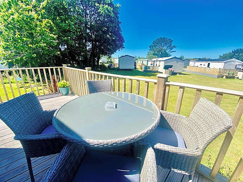 B47 Caravan Seven Bays