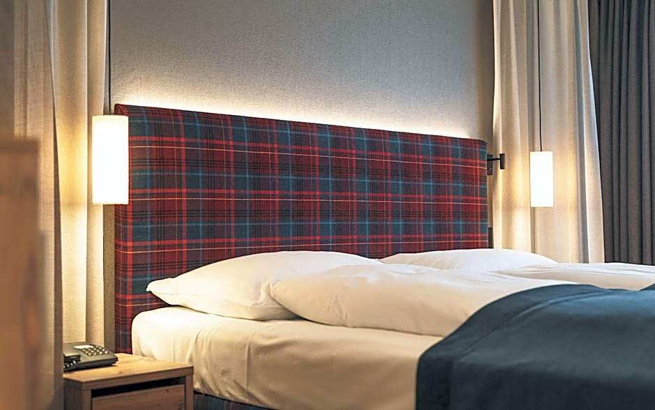 Mountain Plaza Hotel