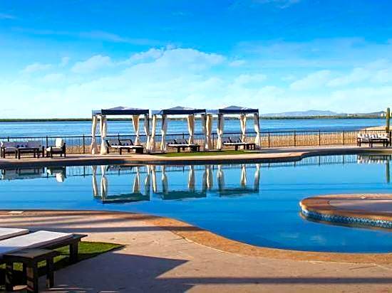 La Posada Hotel & Beach Club