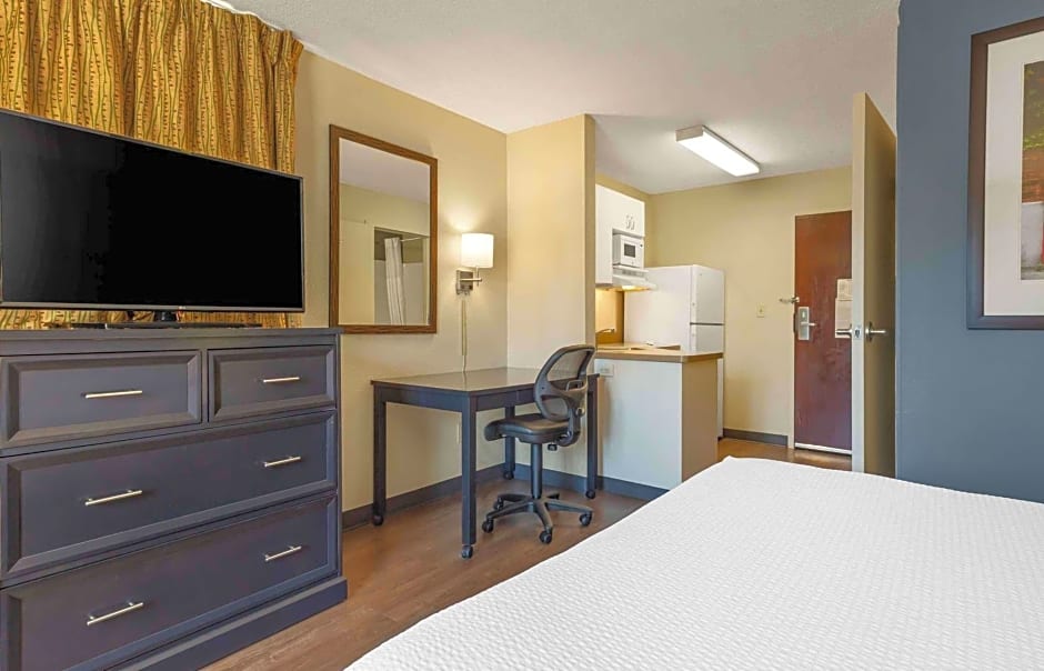 Extended Stay America Suites - Providence - Warwick