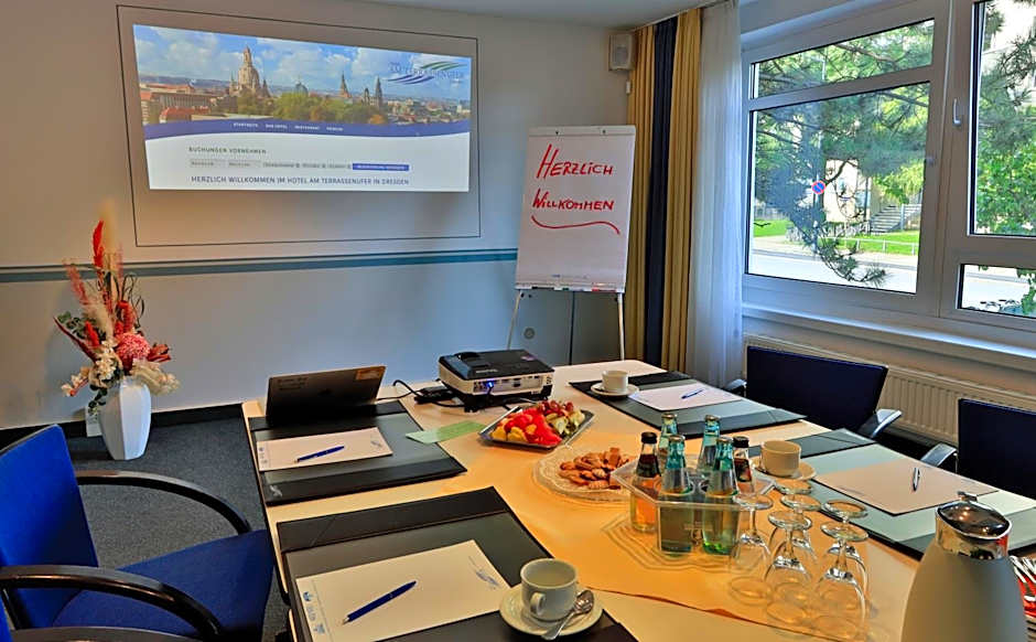 Hotel Am Terrassenufer