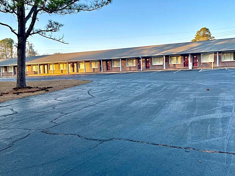 IMPERIAL MOTEL