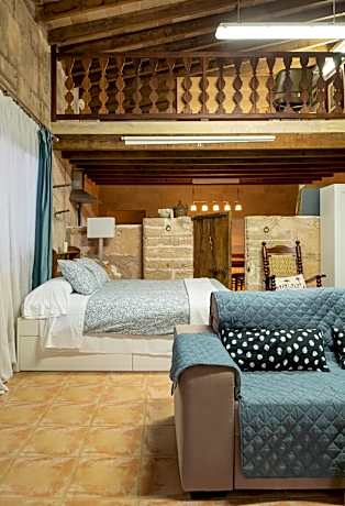 Studio - Split Level