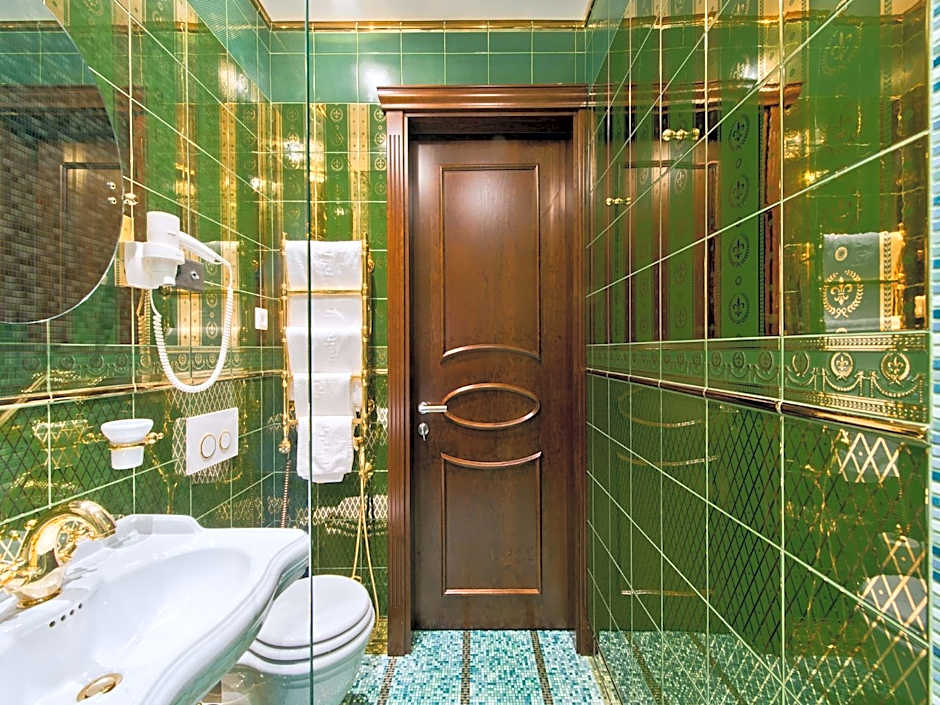 Aqua Center Apartments