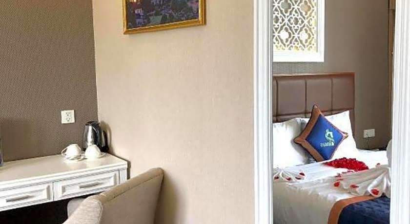 Pinus Hotel