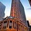 Hilton Chicago/Magnificent Mile Suites