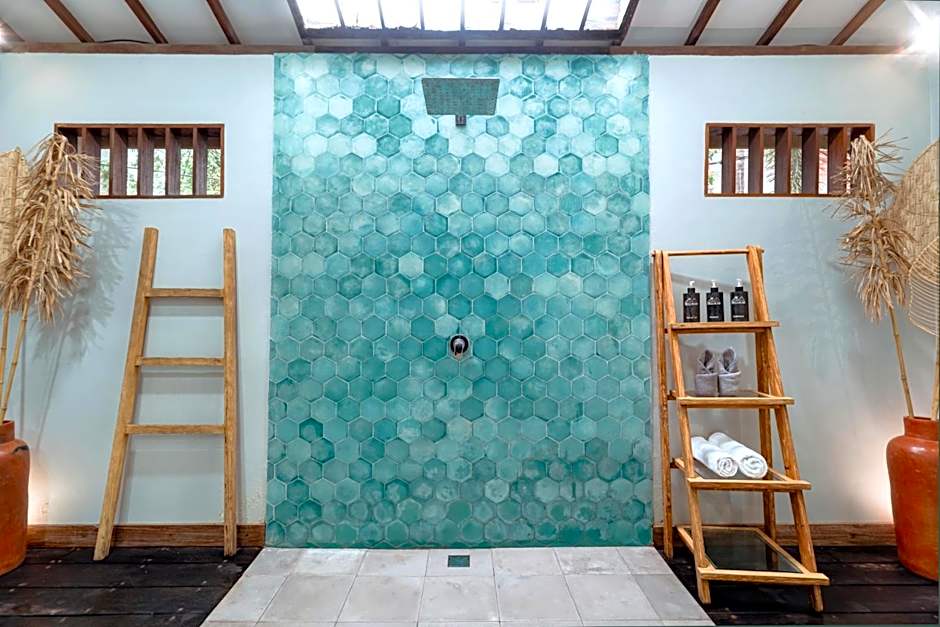 Belukar Villas