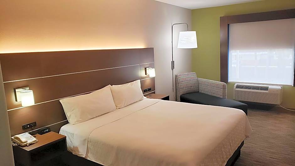 Holiday Inn Express Hotel and Suites Weslaco By IHG