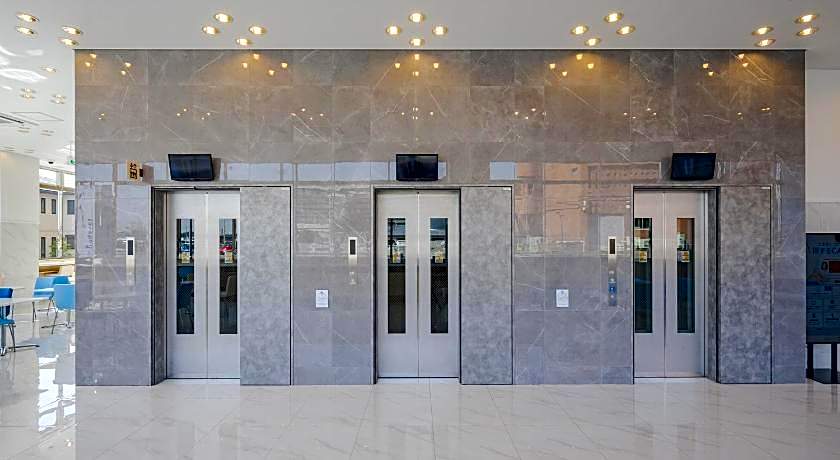 Toyoko Inn Imba Nihon-idai Ekimae