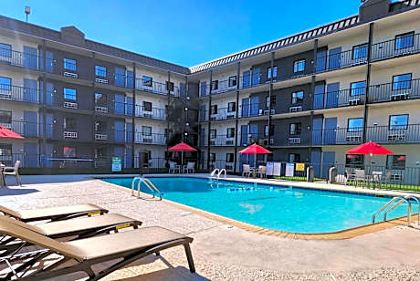 Days nn by Wyndham Kenner/New Orleans Airport South