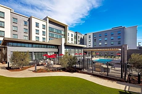 Hampton Inn By Hilton Long Beach Airport, Ca