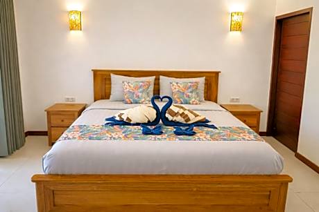 Double Room with Pool View