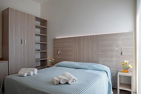 Triple Room with Balcony