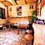 Alayaz Hotel