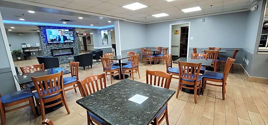 Quality Inn & Suites CVG Airport