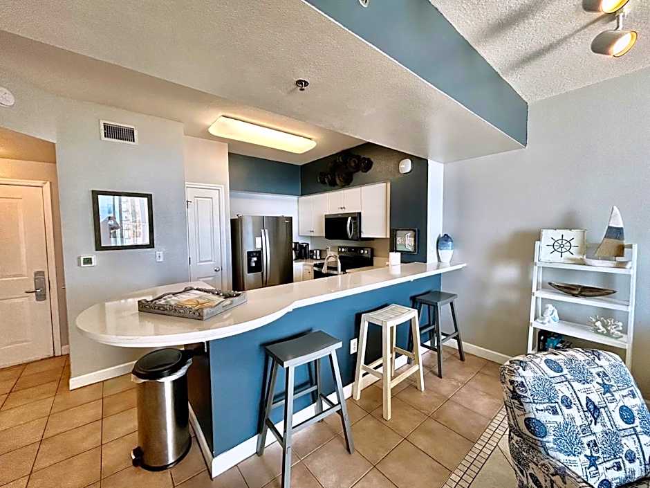 Amazing views! Great beachfront Panama City Condo