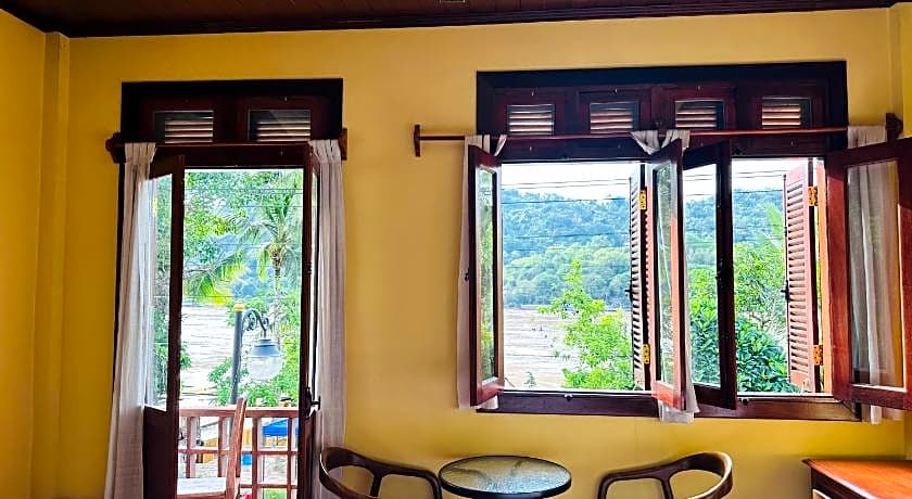 Villa Phonethip Mekong Riverside