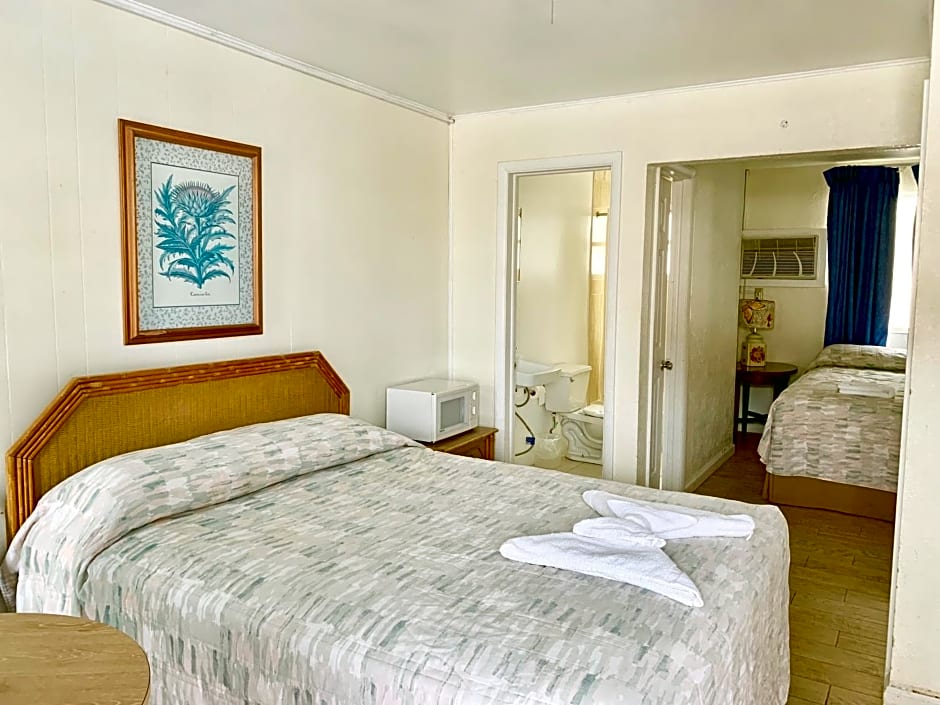 White Caps Motel