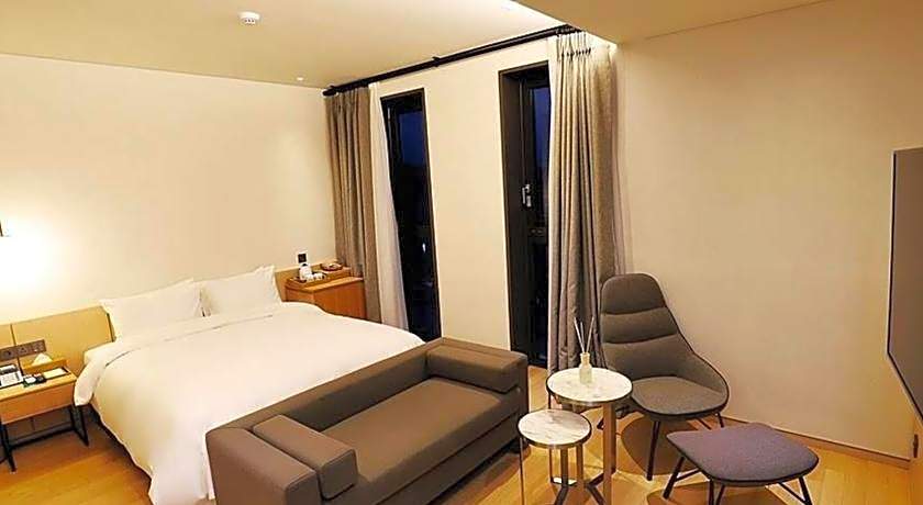 Gangneung Grey Hotel