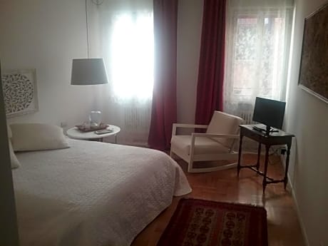 Double Room with Private External Bathroom
