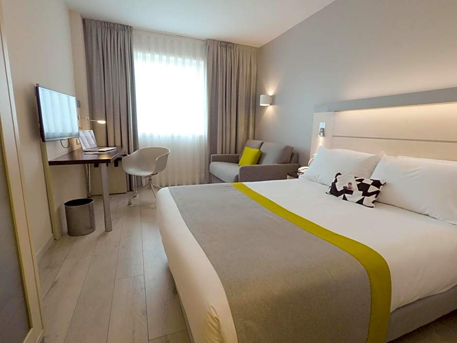 Holiday Inn Express Pamplona By IHG