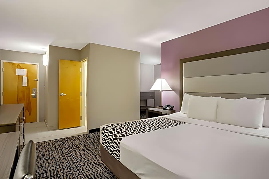 La Quinta Inn & Suites by Wyndham Radford