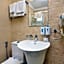 Art Green Boutique Hotel