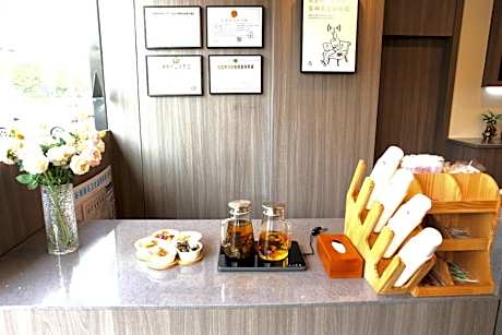 Hanting Hotel Nanchang Honggutan Cuiyuan Road Metro Station 1st Branch