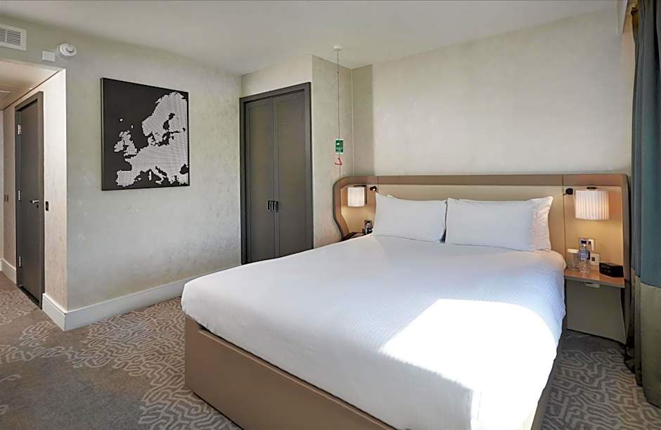 Hilton London Heathrow Airport