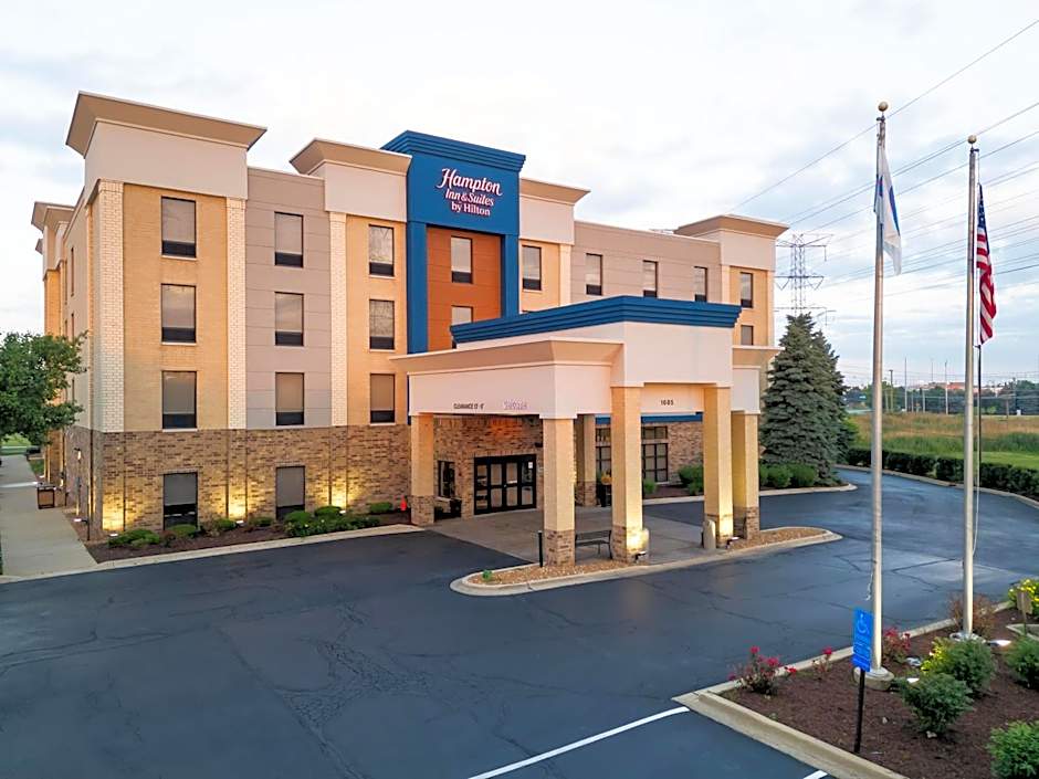 Hampton Inn & Suites Addison