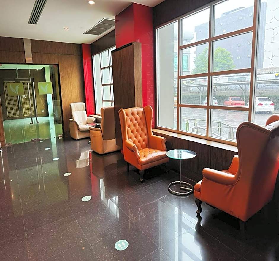 Capital O 75514 Vasidtee City Hotel (Suphanburi)