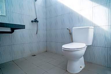 RedDoorz @ Jalan Pendidikan Mataram