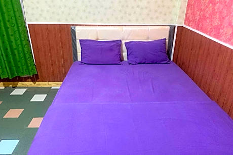 Hana Losmen RedPartner