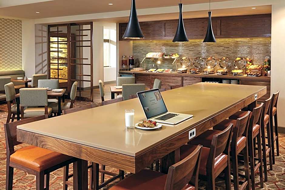 DoubleTree by Hilton LAX - El Segundo